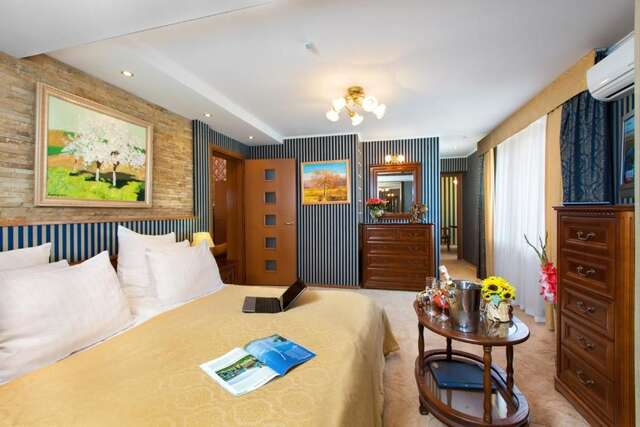 Отель Conference Hotel Suputnyk Львов-76